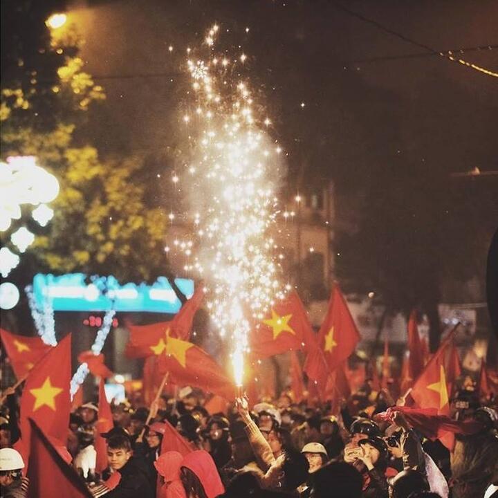 Hóng Biến 24/7